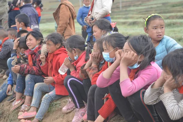 Escuela Primaria Wawu Encuentra Las Montañas Daliangshan Que Está 2700 — Foto de Stock