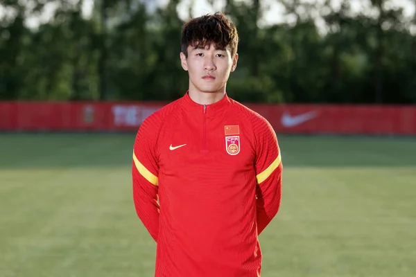 Fotografie Čínského Fotbalisty Wei Shihao Zatímco Čínský Národní Fotbalový Tým — Stock fotografie
