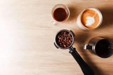 Profesyonel kahve yapma aksesuarları konsepti