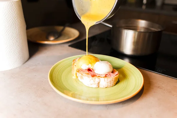 Healthy Delicious Breakfast Lunch Tasty Sandwich Ham Poached Egg Sauce — Stock Photo, Image