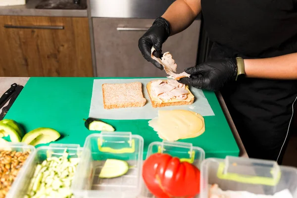 Process Making Toast Ham Cheese Restaurant Kitchen — Stock Photo, Image