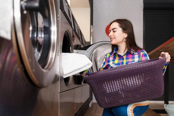 Girl Loads Laundry Washing Machine Woman Laundrette — 스톡 사진