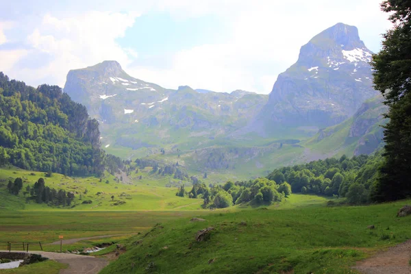 Pirenejów w lecie — Zdjęcie stockowe