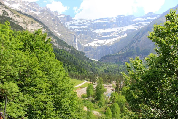 Summer in the Pyrenees mountains — Stock Photo, Image