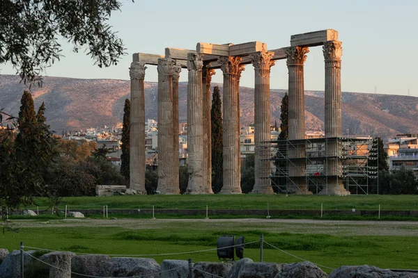 Ancient Temple Olympian Zeus Reconstruction Scaffolding Athens Greece — Stock Photo, Image
