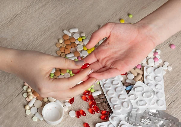 Tablet Girls Hand Table Other Pills Help Patient Medical Blisters — Stock Photo, Image