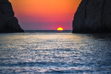 Denizde gün batımı