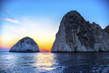 Denizde güzel bir gün batımı