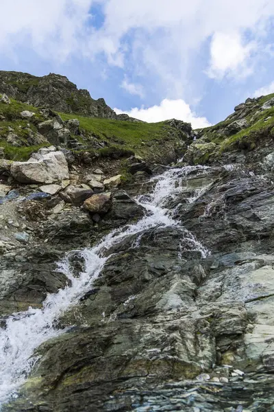 Górska Rzeka Alpach — Zdjęcie stockowe
