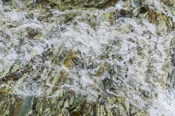 Cachoeira Nas Montanhas — Fotografia de Stock