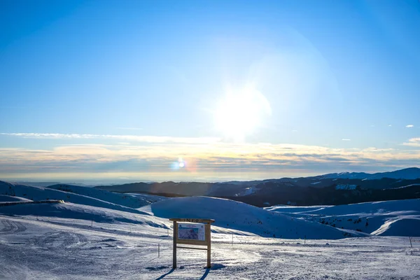 Winterlandschap Met Besneeuwde Bomen — Stockfoto