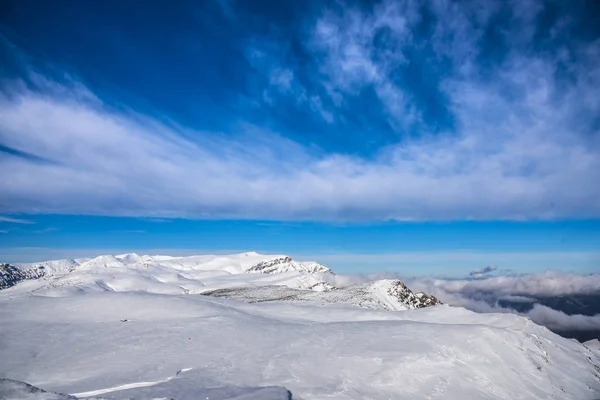 Havas Hegyek Télen — Stock Fotó