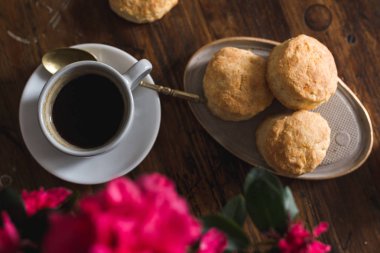 peynir rustik ayarı ile ev yapımı çörekler