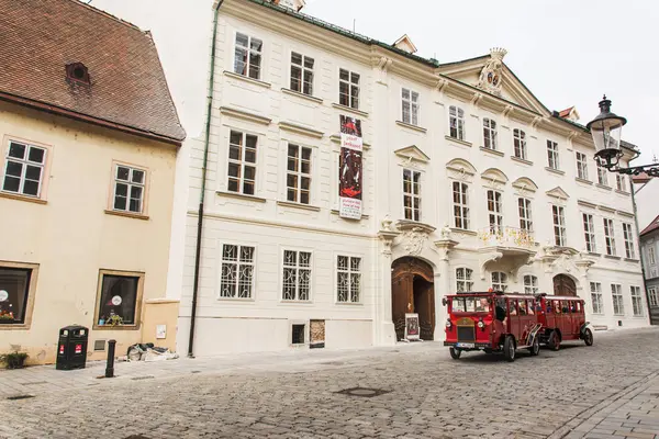 Bratislava September 2016 Red Tourist Bus Street Stadturndfahrt Old Town — Stock Photo, Image