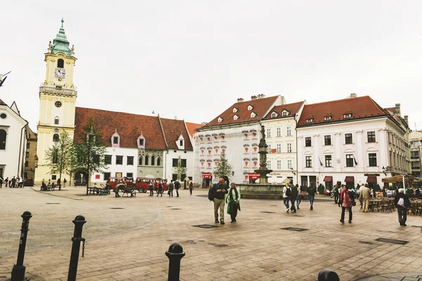 Bratislava Eslovaquia Septiembre 2016 Plaza Hlavne Namestie Literalmente Plaza Armas — Foto de Stock