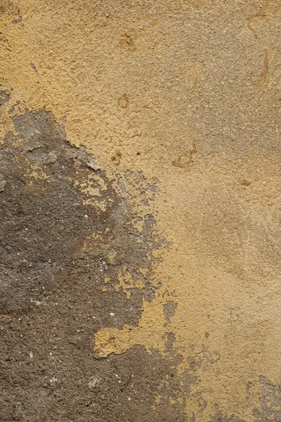 Grunge, áspero, pared de yeso viejo ronca con parte pintada —  Fotos de Stock