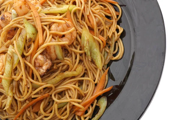 Comida chinesa. Espaguete com camarões — Fotografia de Stock