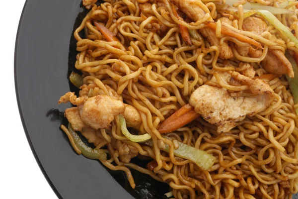Chinees eten. Noedels met kip en groenten — Stockfoto