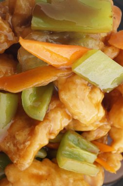 Çin yemeği. Taze balık sazan