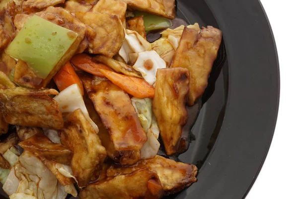 Comida china. Berenjenas fritas con verduras Imagen de archivo