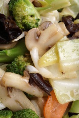 Çin yemeği. Kızarmış sebze Çin yolda