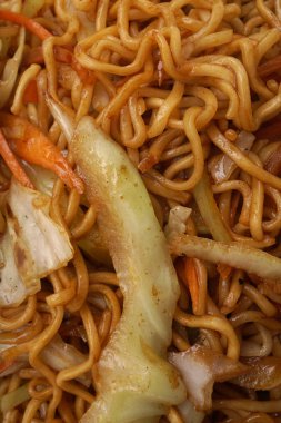 Çin yemeği. Sebzeli erişte