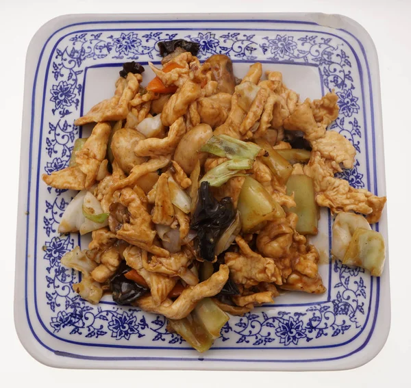 Comida china. Pollo con verduras —  Fotos de Stock