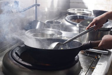 Çin gıda hazırlama çalışma şefi yakın çekim