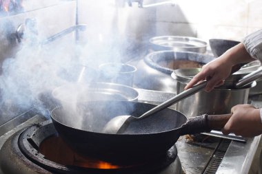 Çin gıda hazırlama çalışma şefi yakın çekim