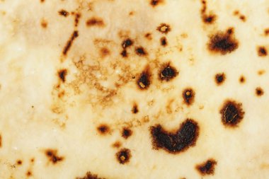 Taze pişmiş blinis ya da krep kapat