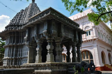 Hint köyündeki antik Şiva tapınağının yan görüntüsü