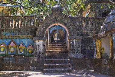 Namaz için güzel antik tapınak