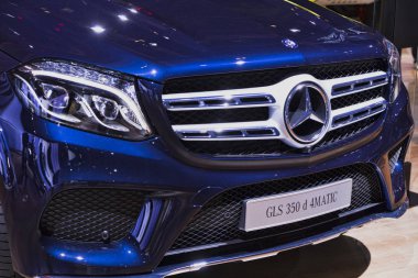 Moskova Uluslararası Motor Show'da Otomobil Fuarı