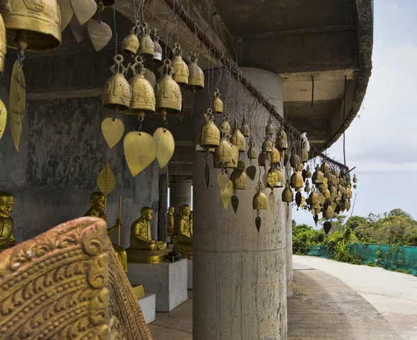 Tailandês sinos cor de ouro religião Budismo — Fotografia de Stock