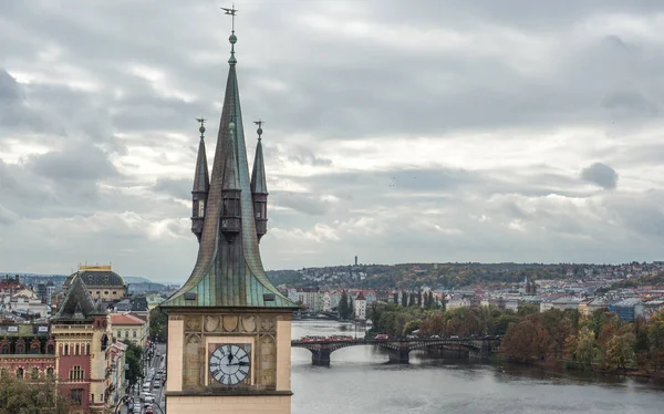 Praga República Checa Octubre 2017 Vista Cerca Antigua Torre Del —  Fotos de Stock