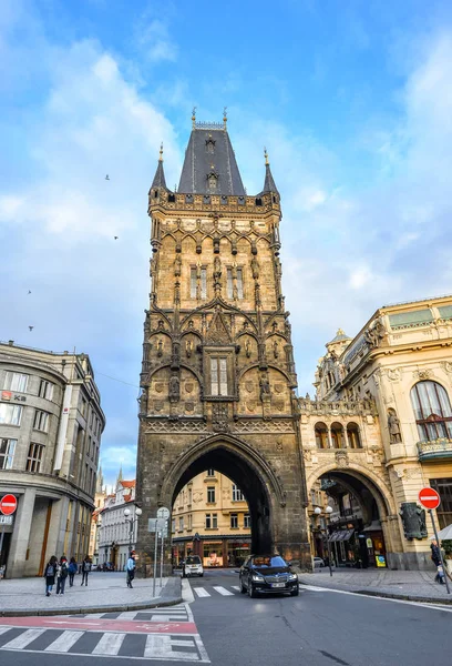 Красиві Стародавніх Порохова Вежа Прага Чеська Республіка Порохова Вежа Шлюз — стокове фото