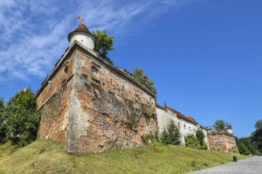 Brasov, Romanya - 20 Temmuz 2019: Brasov Kalesi, Romanya
