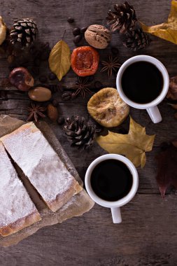 Strudel Kuruyemiş ile