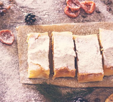 Strudel Kuruyemiş ile