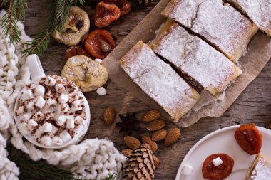 Strudel Kuruyemiş ile