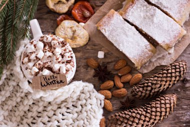 Strudel Kuruyemiş ile