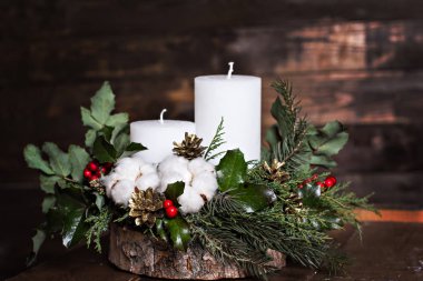 mumlar ve yılbaşı süsleri.