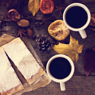 Strudel Kuruyemiş ile