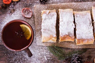 Strudel Kuruyemiş ile