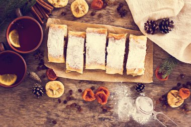 Strudel Kuruyemiş ile