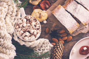 Strudel Kuruyemiş ile