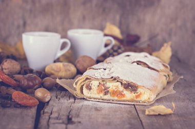 Strudel Kuruyemiş ile