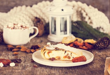 Strudel Kuruyemiş ile