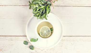 Nane ve limon çayı