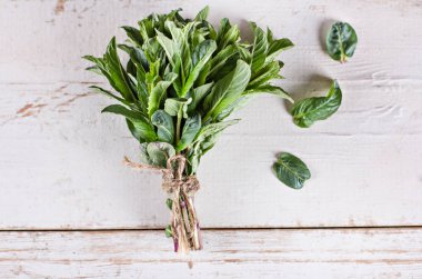 Nane ve limon çayı